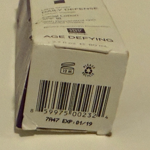 Andalou Naturals Ultra Sheer Daily Defense Facial Lotion SPF 18, Age Defying - Picture 5 of 6